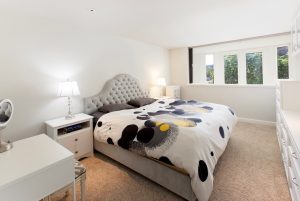 88 King 106 Bedroom 2